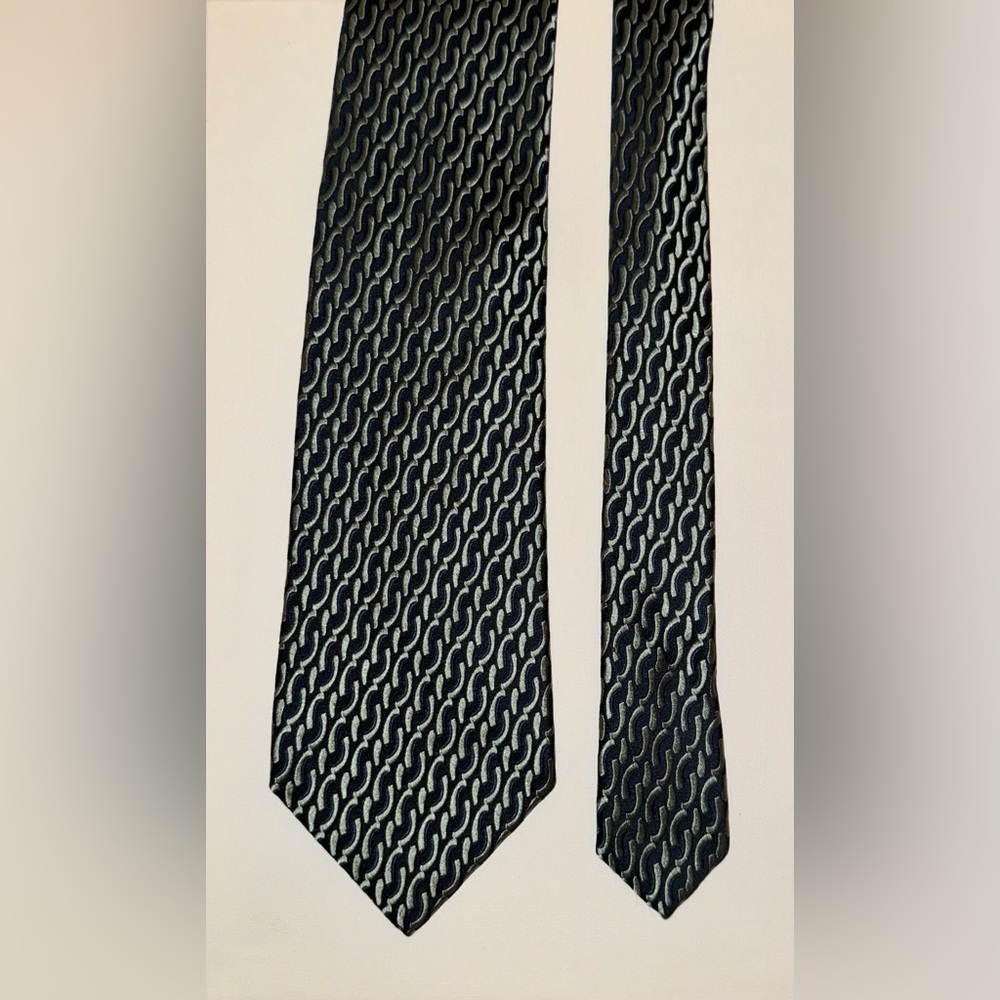 Charvet Vintage Green And Blue Silk Tie
